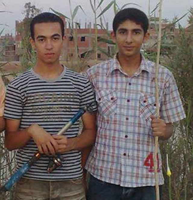 صورة تجمعه مع الشهيد أحمد امين البلقا