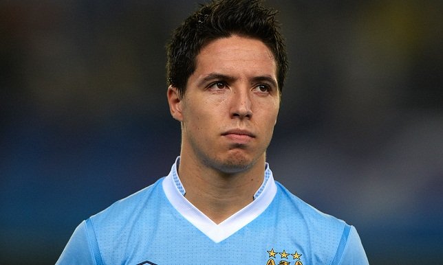 Samir-Nasri-Villarreal-CF-v-Manchester-City-QK9WsEShAX9x